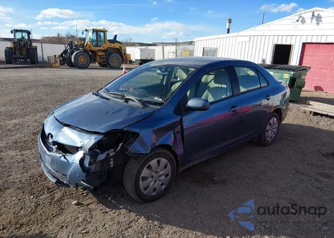 2010 Toyota Yaris z USA, uszkodzony, nr VIN JTDBT4K3XA1374514